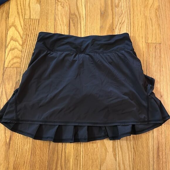 Lululemon sz 4 Tall Pace Setter black running skirt with inner spandex shorts - Picture 1 of 6